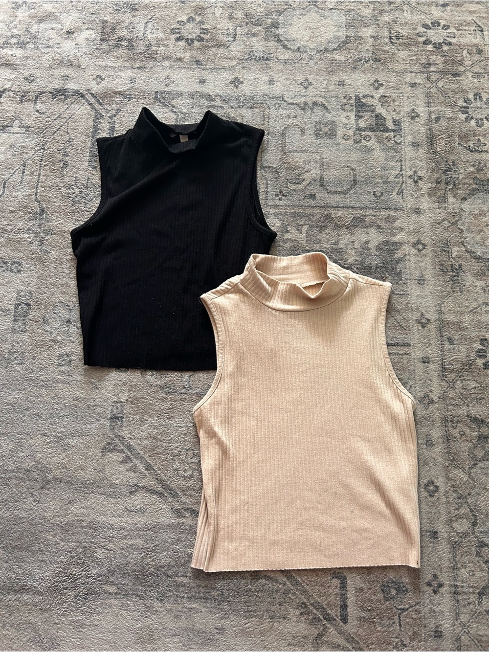 Gianni Bini Sleeveless Ribbed Mock Neck Tops - Black & Cream